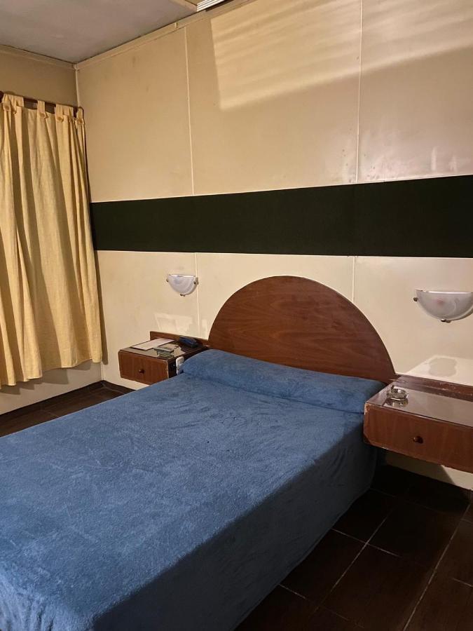 Hotel-Alojamiento Candilejas Paraná Kültér fotó